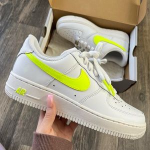 neon yellow Air Force 1
